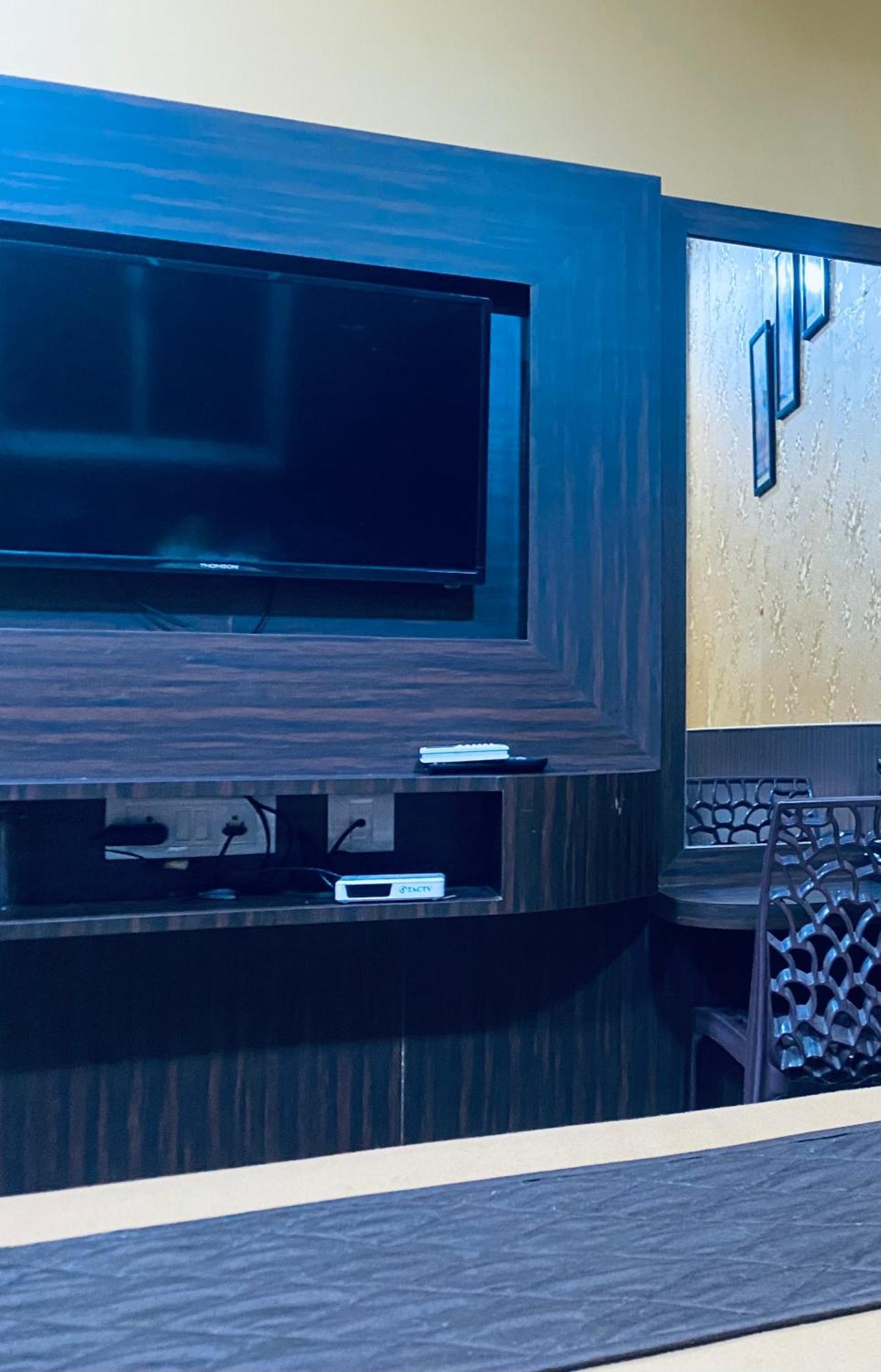 Hotel Sr Residency Kanchipuram Exterior foto