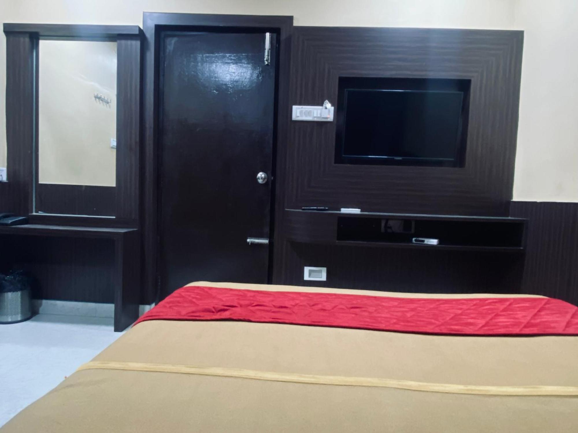 Hotel Sr Residency Kanchipuram Exterior foto